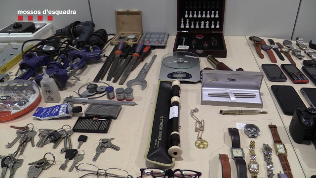 EuropaPress 3258821 desarticulan grupo criminal robaba fuerza domicilios barcelona