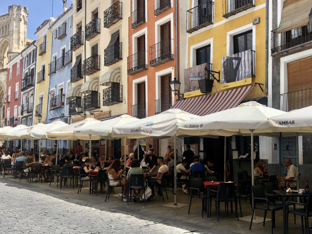 Encara hi ha més de 43.000 bars i restaurants tancats a Espanya