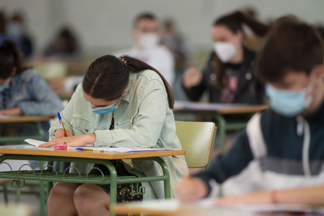 El Govern central intentarà posar ordre aquest dimarts a la caòtica 'tornada a l'escola' en la primera reunió amb les CC.AA