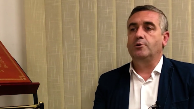 Un jutge deixa en llibertat amb mesures cautelars a l'alcalde valencià denunciat per maltractaments