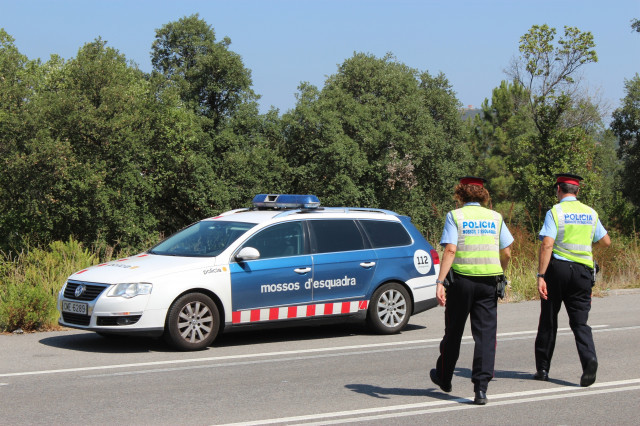 EuropaPress 1289893 coche patrulla mossos