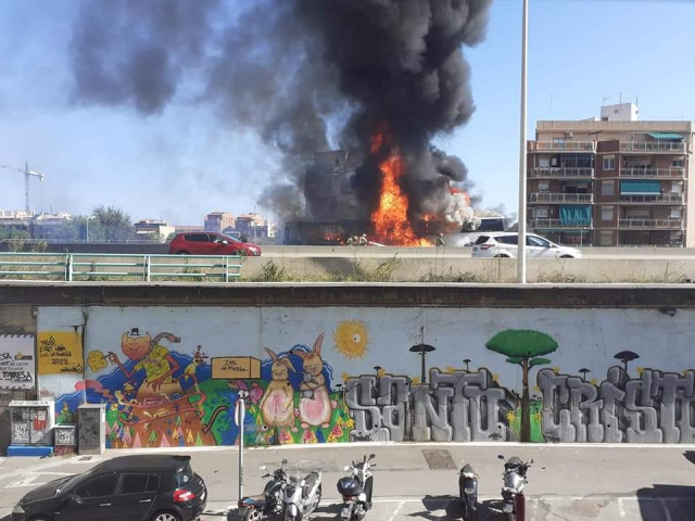 Autobusardiendo1
