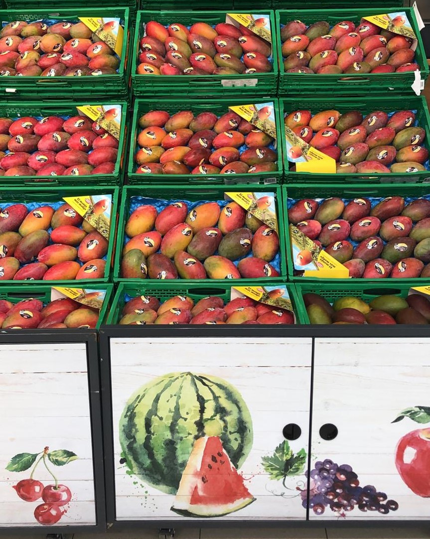 FOTOGRAFIA Mango al lineal de Mercadona