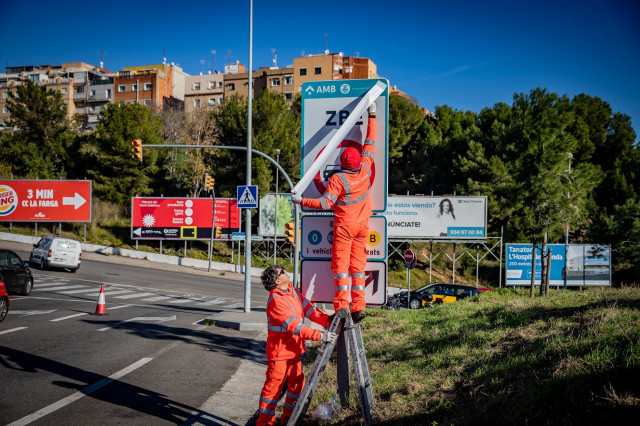 Les famílies nombroses demanen a l'Ajuntament de Barcelona per la ZBE