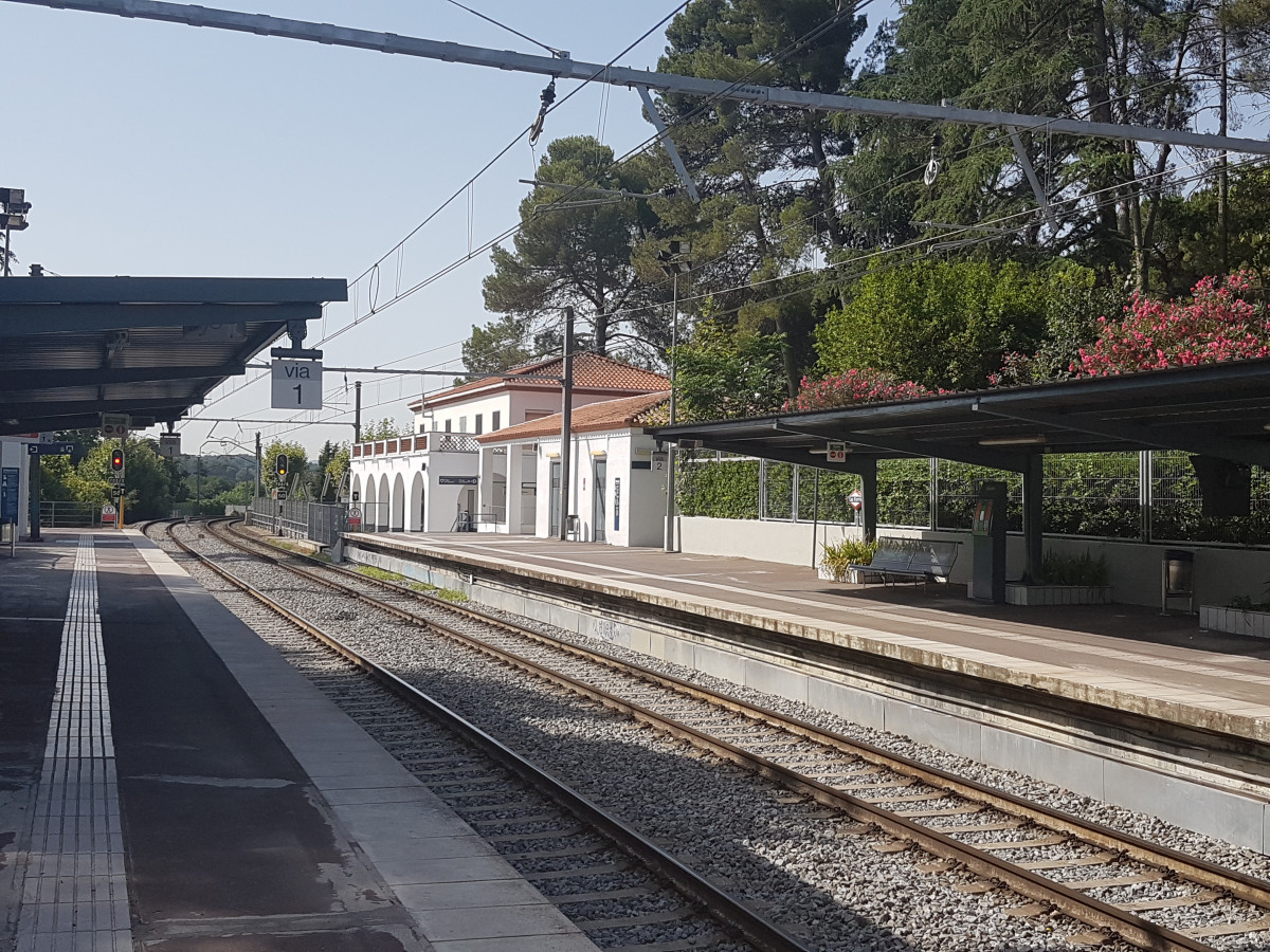 Estació de Les Fonts 01 2018