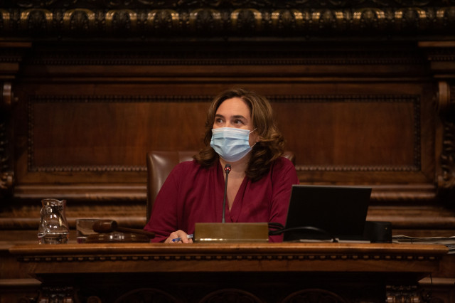 Colau estreny a la Generalitat amb la congelació de les tarifes del transport públic del 2021