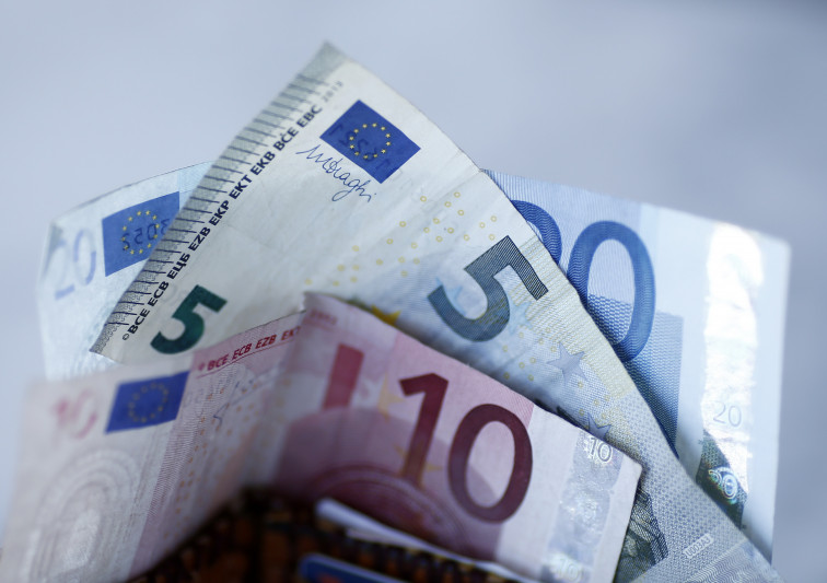 El ritme de vendes creix un 7,2% a Espanya, mentre que els salaris pugen un 1%