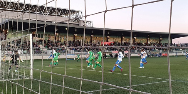Cornell00AtacPrat23.II.20