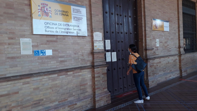 Vulneració de drets en les cites d’estrangeria