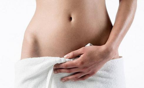 Les dones irrompen amb força en la cirurgia estètica genital i ja copen la meitat d'operacions