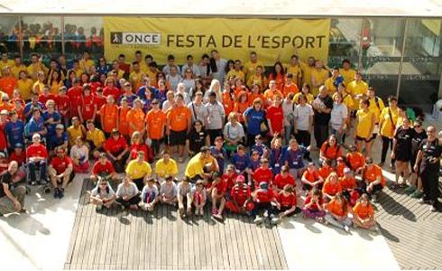 Més de 130 nens i nenes cecs celebren la Festa de l'Esport jugant