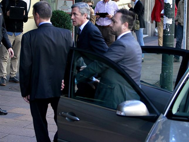 Acebes nega haver ordenat la compra d'accions de Llibertat Digital