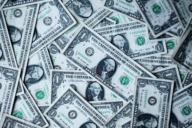 Una nord-americana guanya 200.000 i 300.000 dòlars en premis de loteria en dos dies consecutius