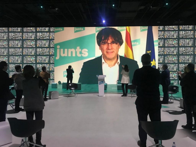 L'Eurocambra aprova el primer pas per aixecar la immunitat europarlamentària de Puigdemont