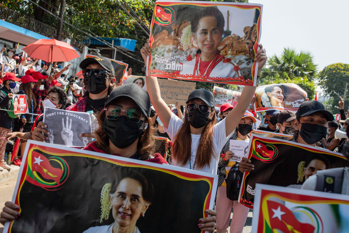 Protesta en suport d'Aung San Suu Kyi a Yangon, Birmània