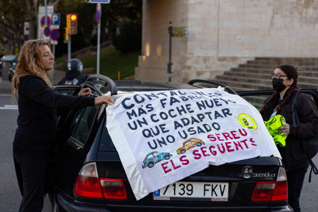 La Síndica de Barcelona insta l'Ajuntament a fer canvis en la ZBE després de la denúncia d'ASOCPARC