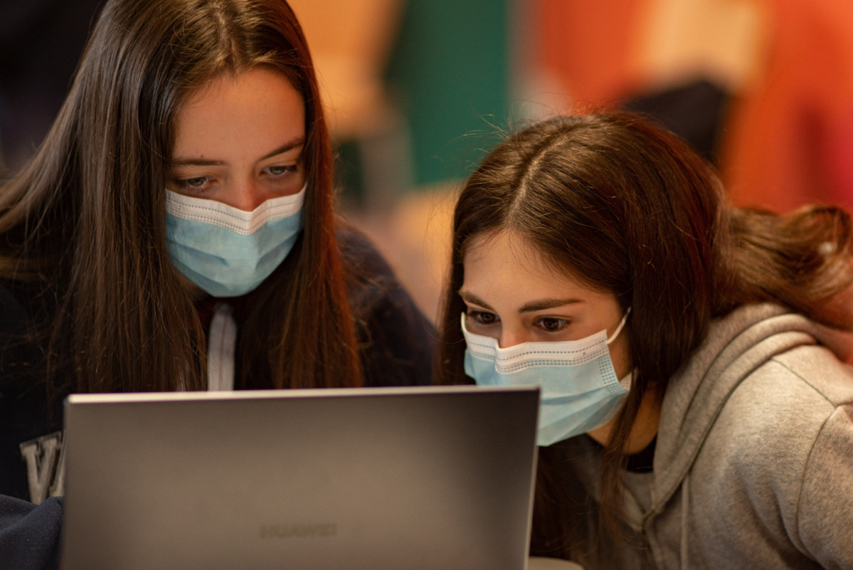 Https   prensa.fundacionlacaixa.org wp content uploads 2021 04 1. Becas de grado 1