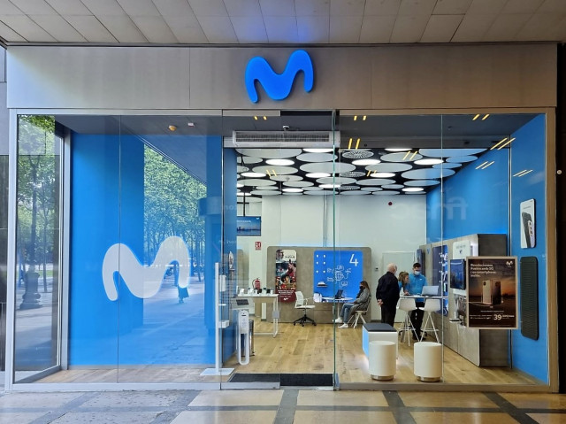 TiendaMovistarLIllaDiagonalBarcelona2