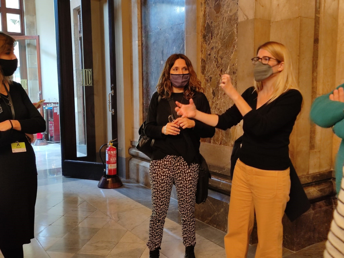 La diputada d'ERC en el Parlament Laura Vilagrà i la vicepresidenta de Junts, Elsa Artadi.