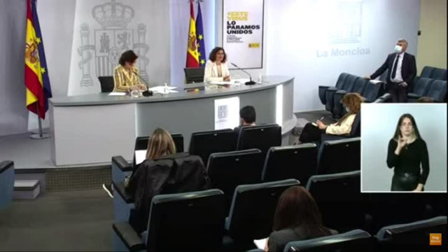 Totes les escoles de periodistes demanen a Moncloa que els mitjans locals tornin a participar en les rodes de premsa online