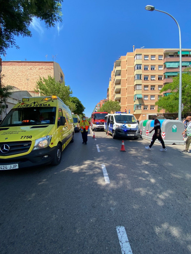 Un cotxe atropella a cinc vianants al Prat de Llobregat