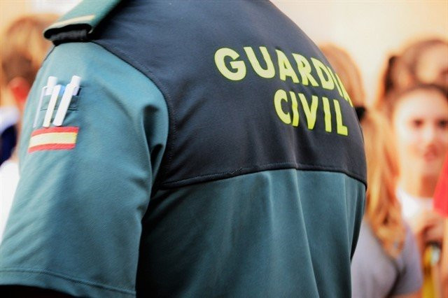 La Guàrdia Civil deté un home en baixar-se del seu jet privat per un delicte de tràfic de drogues