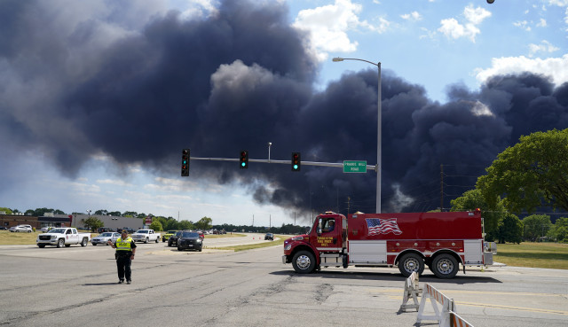 EuropaPress 3781459 bomberos trabajando lugar explosion