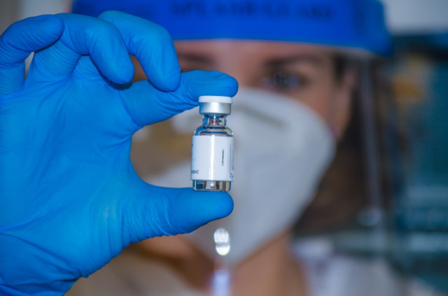 La Justícia obliga a AstraZeneca a lliurar a la UE menys dosi de les que reclamava Brussel·les