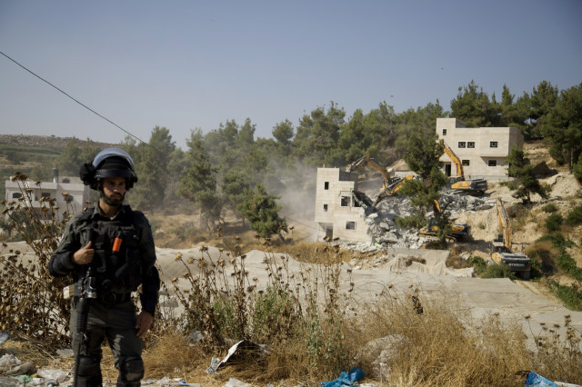 EuropaPress 3871622 05 august 2021 palestinian territories hebron an israeli soldier stands