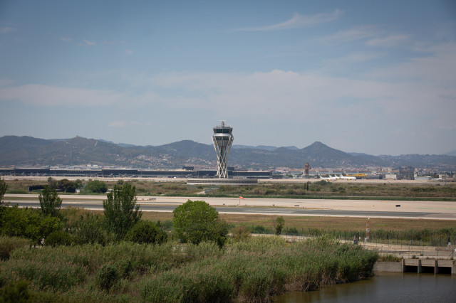 Gardenia Pulido, Romanones i l'aeroport del Prat