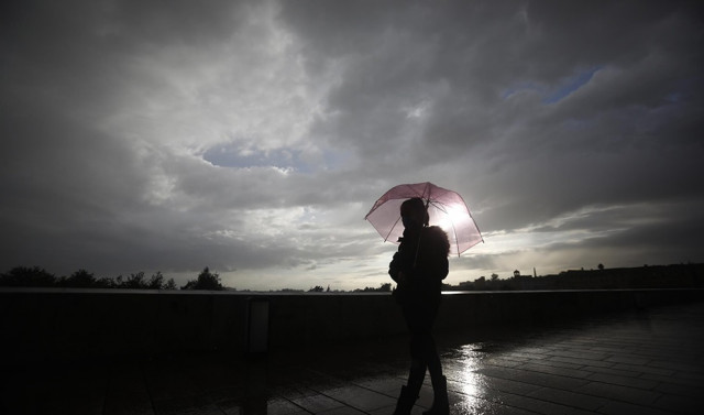 Barcelona, Tarragona i Girona estan en risc de pluja, vent i onades