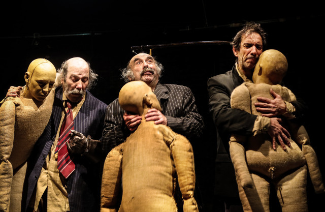 Teatro.Romea.Labatalladelosausentes