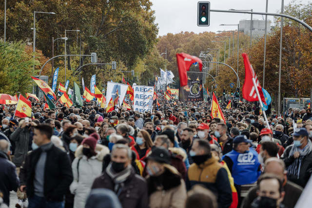 Milers de policies protesten contra reforma de 'llei mordassa'
