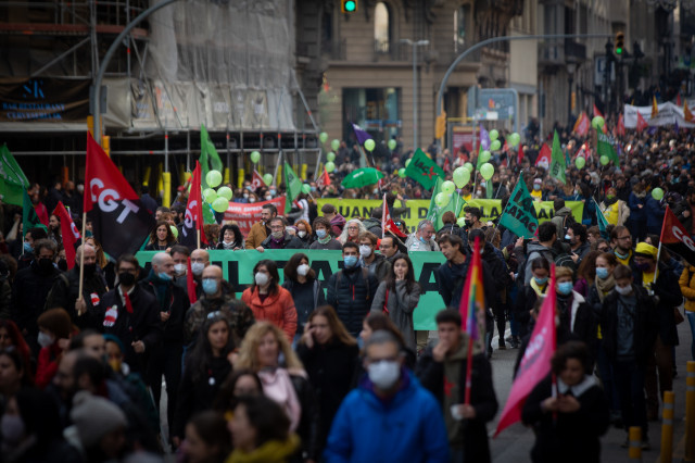 EuropaPress 4116887 decenas empleados publicos protestan huelga contra abuso temporalidad plaza