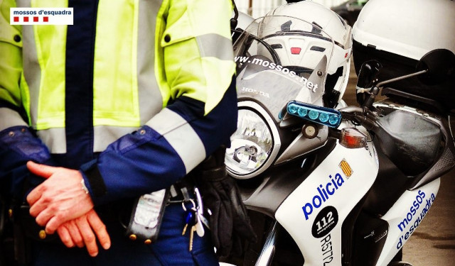 Mor el conductor d'un turisme en xocar amb una furgoneta a la C-14 a Lleida