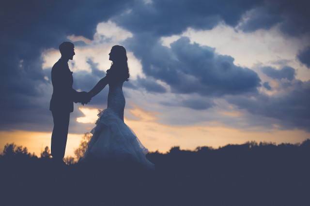Rècord mundial: Una dona es divorcia del seu marit tres minuts després de casar-se