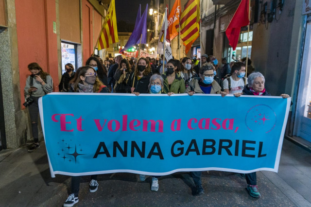 300 persones demanen des del barri de Gràcia el retorn d'Anna Gabriel