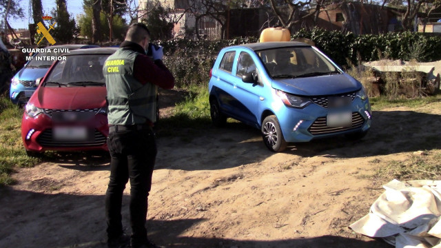 Desarticulen una presumpta xarxa que fingia vendre cotxes aptes per a conductors menors