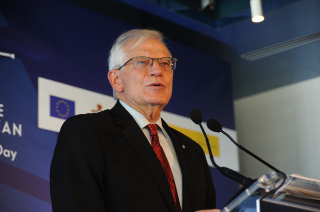 Borrell adverteix a Putin que el seu exèrcit serà 