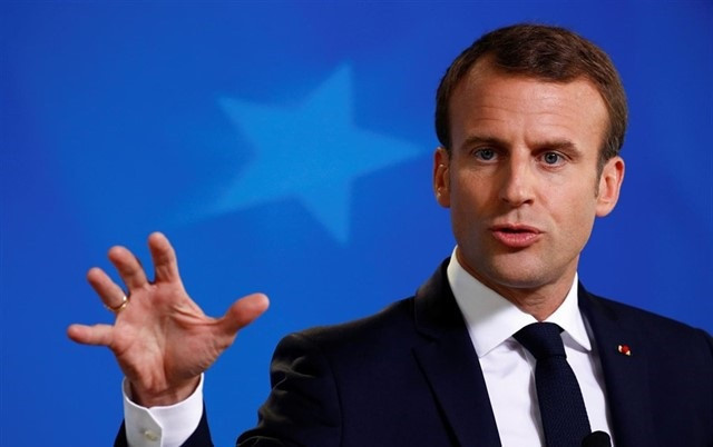 Macron i Le Pen, empatats a la primera volta de les presidencials, segons els sondejos