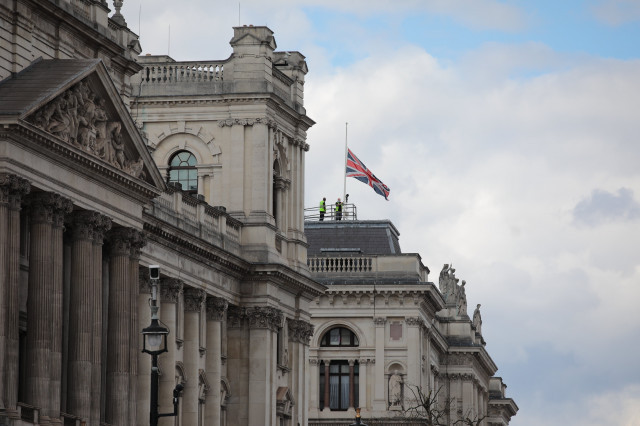 EuropaPress 4291346 bandera britanica sede ministerio asuntos exteriores britanico londres