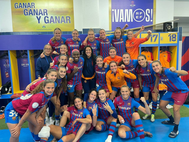 El Barça arrasa al Clàssic del futbol femení