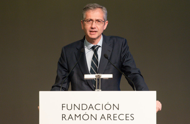EuropaPress 4474378 gobernador banco espana pablo hernandez cos modera debate covid 19 guerra