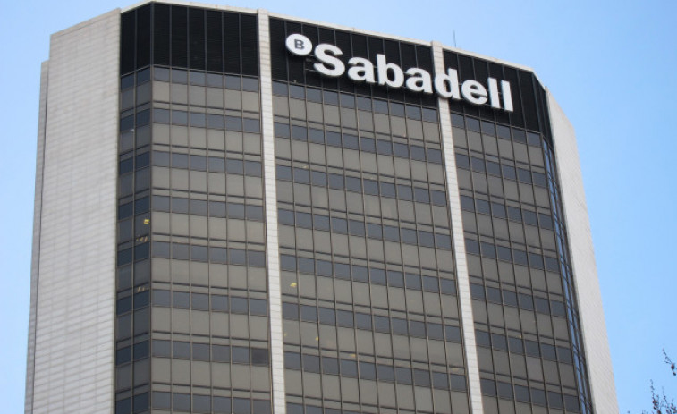 Marxa enrere del Banc Sabadell a la seva externalització