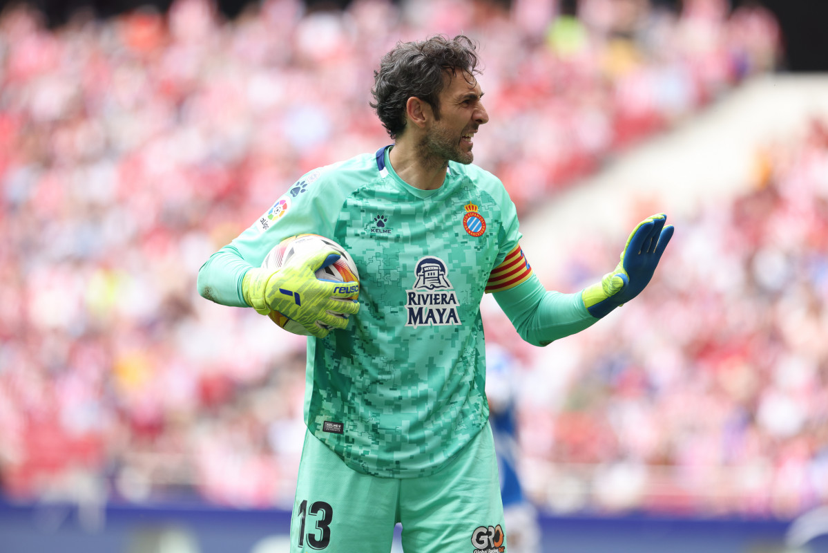 EuropaPress 4387703 diego lopez of espanyol gestures during the spanish league liga santander
