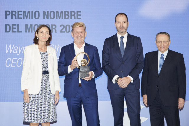 Griffiths (Seat) rep el premi 'Nom del Motor 2021' al millor directiu d'automoció