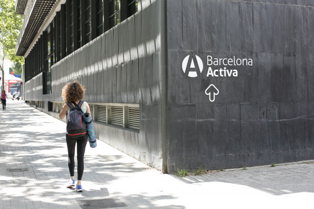 El 73% dels joves que participen a les Cases d'Oficis de Barcelona Activa troba feina