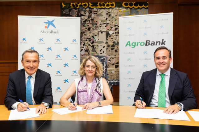 MicroBank i Fademur donaran microcrèdits per a projectes d'emprenedoria rural