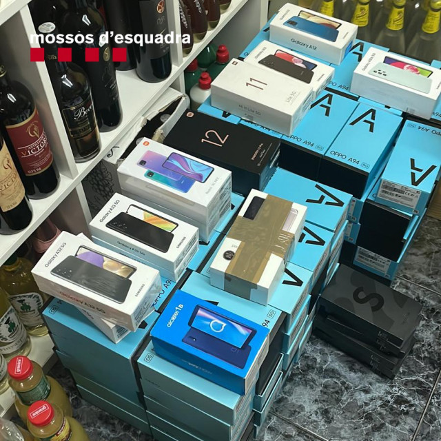 Desmantellat un grup que presumptament assaltava furgonetes de repartiment amb armes de foc