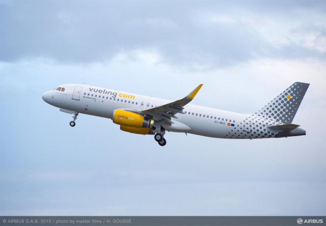 Els tripulants de Vueling arriben a un acord per pujar sous un 6,5%, segons CCOO.